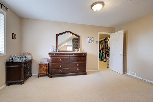 3310 Mathews Road, Kelowna, BC - Indoor Photo Showing Bedroom