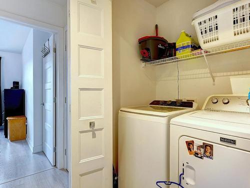 Vue d'ensemble - 122  - 122A Rue Des Torrents, Sainte-Sophie, QC - Indoor Photo Showing Laundry Room