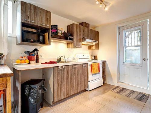 Cuisine - 122  - 122A Rue Des Torrents, Sainte-Sophie, QC - Indoor Photo Showing Kitchen