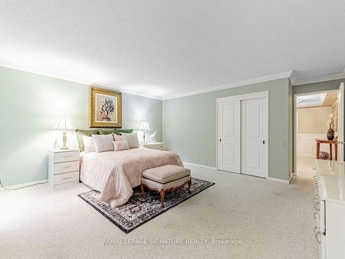 102-1 Concorde Pl, Toronto, ON - Indoor Photo Showing Bedroom