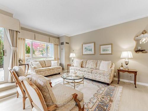 102-1 Concorde Pl, Toronto, ON - Indoor Photo Showing Living Room