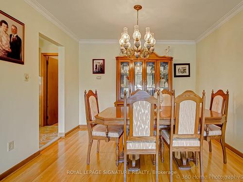 9 Paradelle Cres, Toronto, ON - Indoor Photo Showing Dining Room