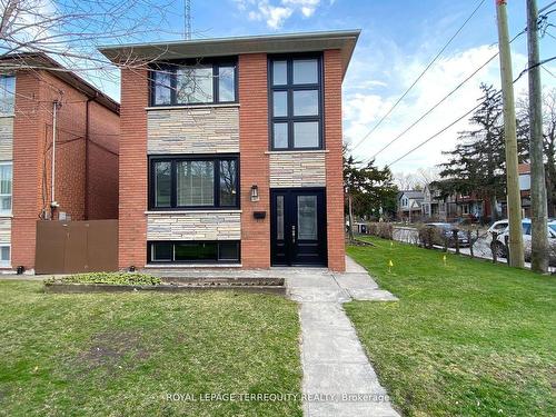 2-349 St Johns Rd, Toronto, ON - Outdoor