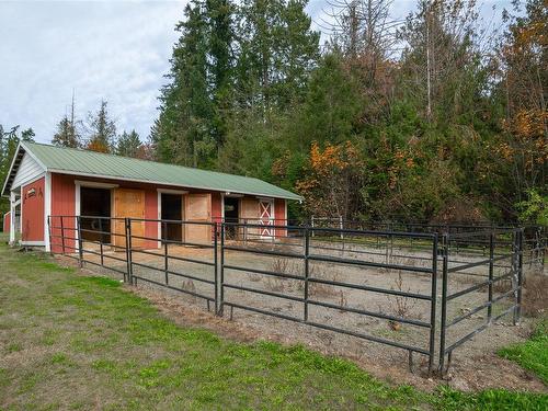 1920 Fisher Rd, Errington, BC 