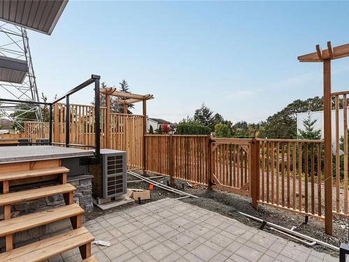 20-4253 Dieppe Rd, Saanich, BC 