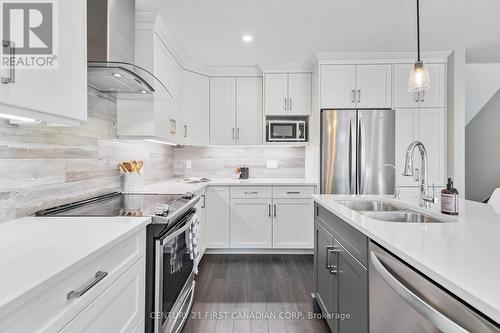 1199 Blackwell Boulevard, London, ON - Indoor Photo Showing Kitchen With Double Sink With Upgraded Kitchen