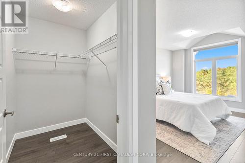 1199 Blackwell Boulevard, London, ON - Indoor Photo Showing Bedroom