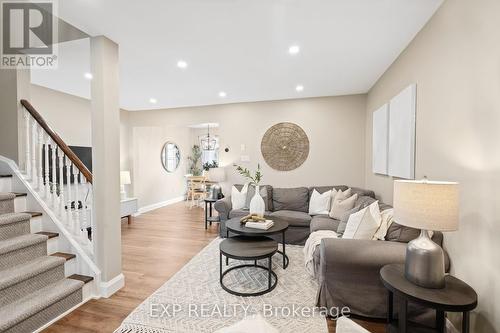 304 Swindells Street, Clarington (Bowmanville), ON - Indoor Photo Showing Living Room