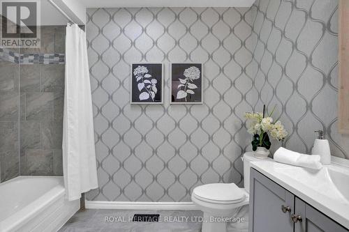 103 Martin Road, Clarington (Bowmanville), ON - Indoor Photo Showing Bathroom