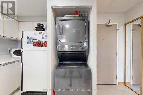 603 - 711 Rossland Road E, Whitby (Pringle Creek), ON - Indoor Photo Showing Laundry Room