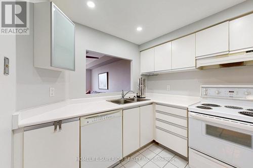 603 - 711 Rossland Road E, Whitby (Pringle Creek), ON - Indoor Photo Showing Kitchen With Double Sink