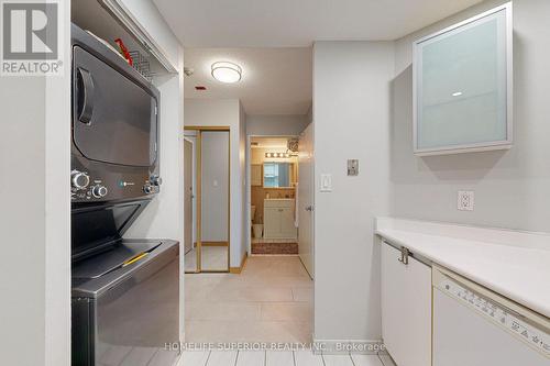 603 - 711 Rossland Road E, Whitby (Pringle Creek), ON - Indoor Photo Showing Laundry Room