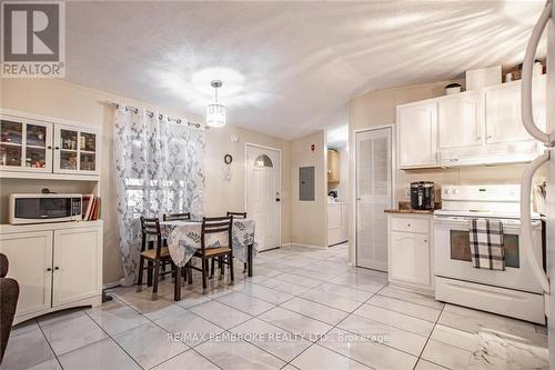 77 Pinehurst, Petawawa, ON - Indoor Photo Showing Kitchen