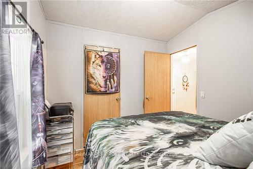 77 Pinehurst, Petawawa, ON - Indoor Photo Showing Bedroom