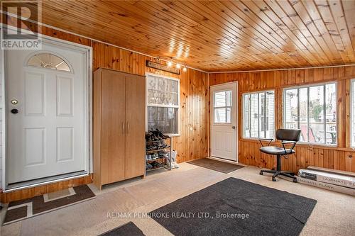 77 Pinehurst, Petawawa, ON - Indoor