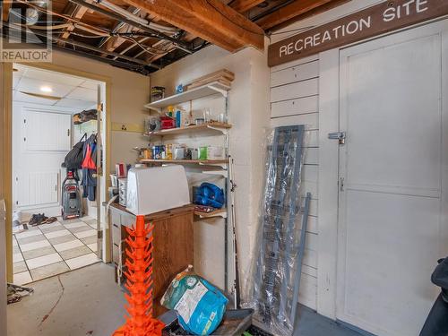 401 Gahan Avenue, Penticton, BC - Indoor Photo Showing Basement