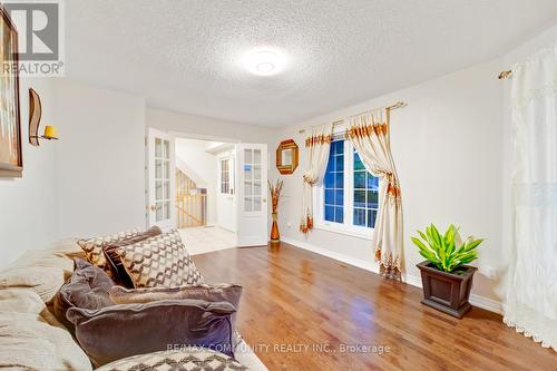 10 Shuttleworth Drive, Clarington, ON - Indoor