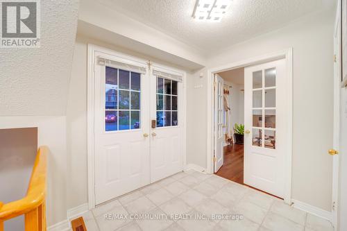 10 Shuttleworth Drive, Clarington, ON - Indoor Photo Showing Other Room