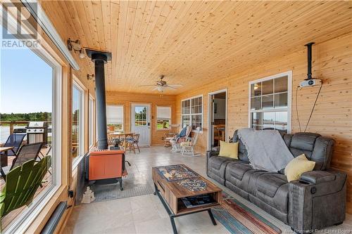 494 Cocagne Sud, Cocagne, NB - Indoor Photo Showing Living Room