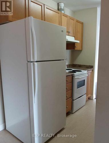 310 - 95 Barrie Road, Orillia, ON - Indoor Photo Showing Kitchen