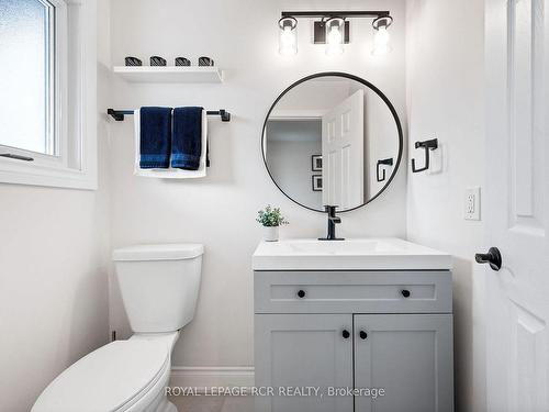 91 De Rose Ave, Caledon, ON - Indoor Photo Showing Bathroom