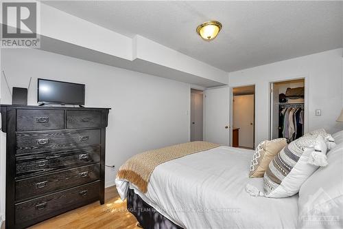 14 - 1701 Blohm Drive, Ottawa, ON - Indoor Photo Showing Bedroom