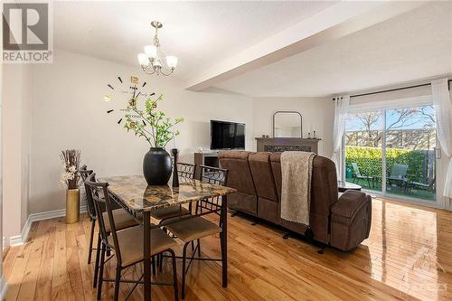 62 Clarkson Crescent, Kanata, ON - Indoor Photo Showing Living Room