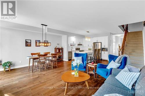 262 Munro Street, Carleton Place, ON - Indoor Photo Showing Living Room