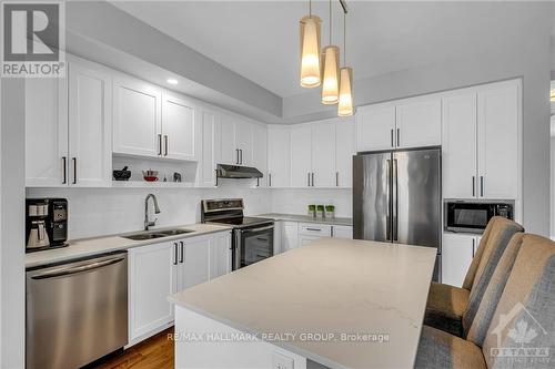 262 Munro Street, Carleton Place, ON - Indoor Photo Showing Kitchen With Double Sink With Upgraded Kitchen