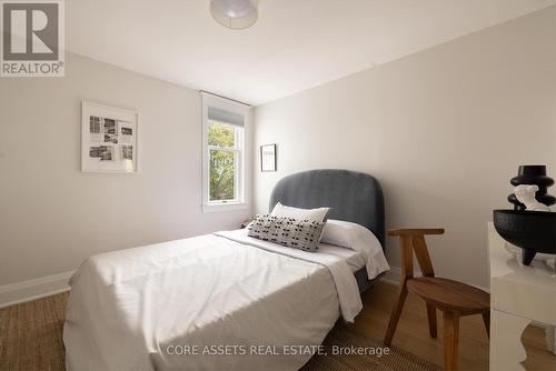 24 Robert Street, Toronto, ON - Indoor Photo Showing Bedroom