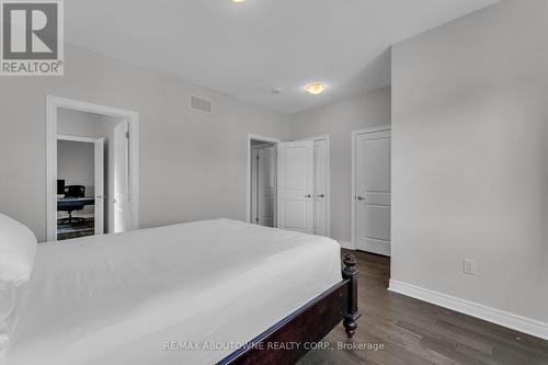 3298 Charles Fay Pass, Oakville, ON - Indoor Photo Showing Bedroom