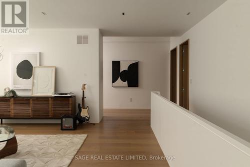 38 Ravensbourne Crescent, Toronto, ON - Indoor Photo Showing Other Room