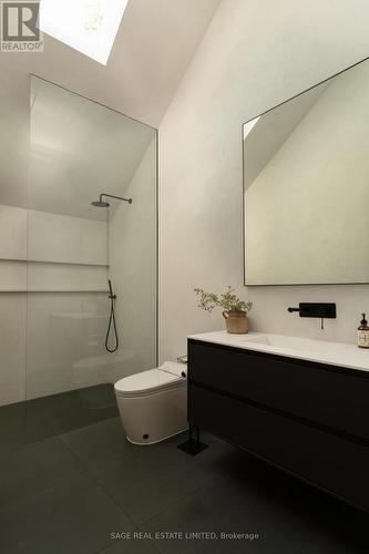 38 Ravensbourne Crescent, Toronto, ON - Indoor Photo Showing Bathroom