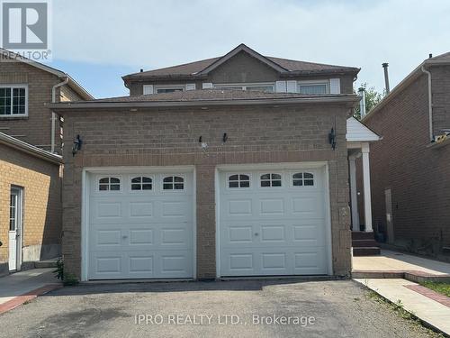 7 Dupont Court, Brampton, ON - Outdoor