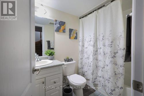 720 - 60 Dunsheath Way, Markham, ON - Indoor Photo Showing Bathroom