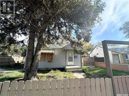 1326 Idylwyld Drive N, Saskatoon, SK - Outdoor