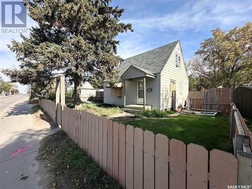 1326 Idylwyld Drive N, Saskatoon, SK - Outdoor