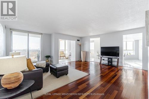 1512 - 20 Cherrytree Drive, Brampton, ON - Indoor Photo Showing Living Room