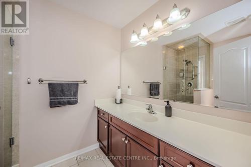 47 Vanhorne Close, Brampton, ON - Indoor Photo Showing Bathroom