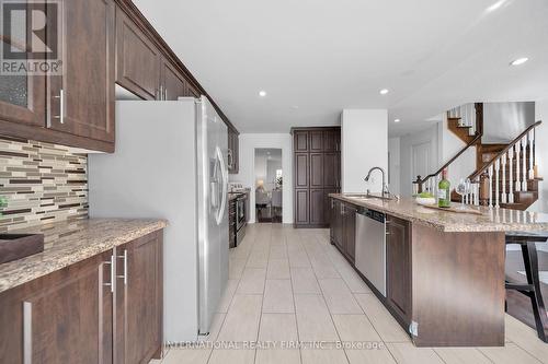 113 Fairhill Avenue, Brampton, ON - Indoor Photo Showing Kitchen With Upgraded Kitchen