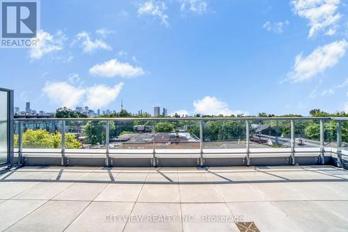 404 - 500 Dupont Street, Toronto, ON - Outdoor With View