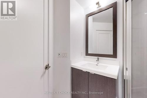 3602 - 7 Mabelle Avenue, Toronto, ON - Indoor Photo Showing Bathroom