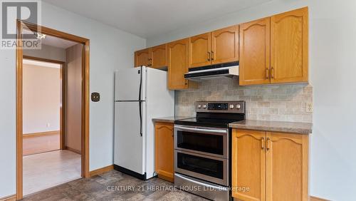 173 Viscount Road, Brantford, ON - Indoor Photo Showing Kitchen