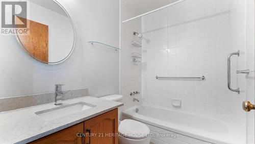 173 Viscount Road, Brantford, ON - Indoor Photo Showing Bathroom