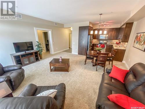 408 912 Otterloo Street, Indian Head, SK - Indoor Photo Showing Living Room