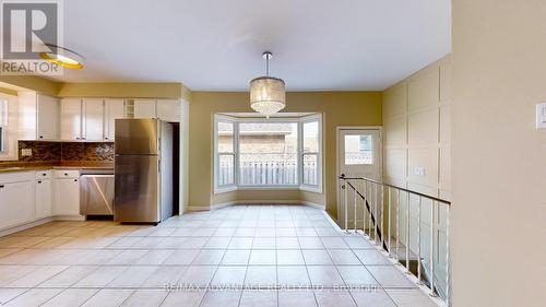 22 Edmunds Crescent, London, ON - Indoor Photo Showing Kitchen