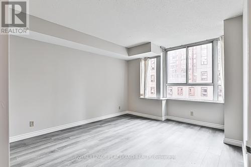 1307 - 717 Bay Street, Toronto, ON - Indoor Photo Showing Other Room