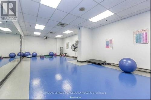 1307 - 717 Bay Street, Toronto, ON - Indoor Photo Showing Gym Room