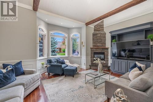 294 Sunset Beach Road, Richmond Hill, ON - Indoor Photo Showing Living Room With Fireplace