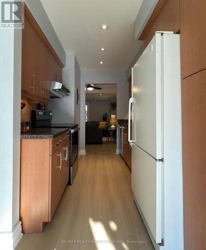 19 - 1180 Walden Circle, Mississauga, ON - Indoor Photo Showing Kitchen With Stainless Steel Kitchen